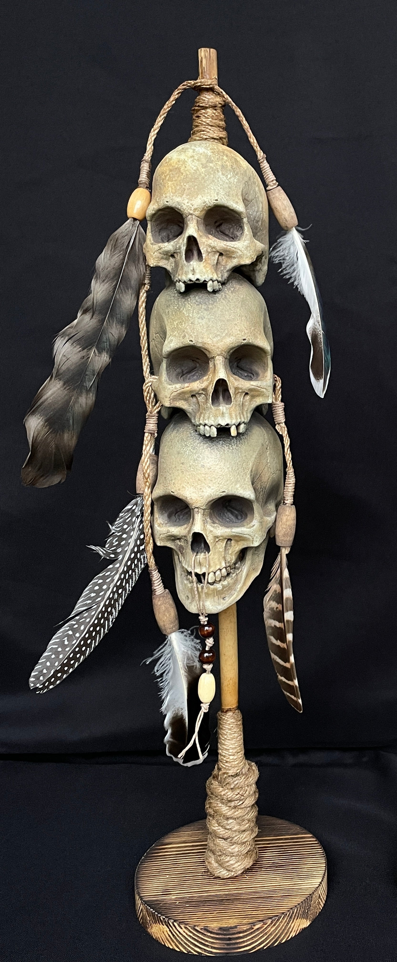 Headhunter Trophy Stacked Skulls Replica 1/2 Scale