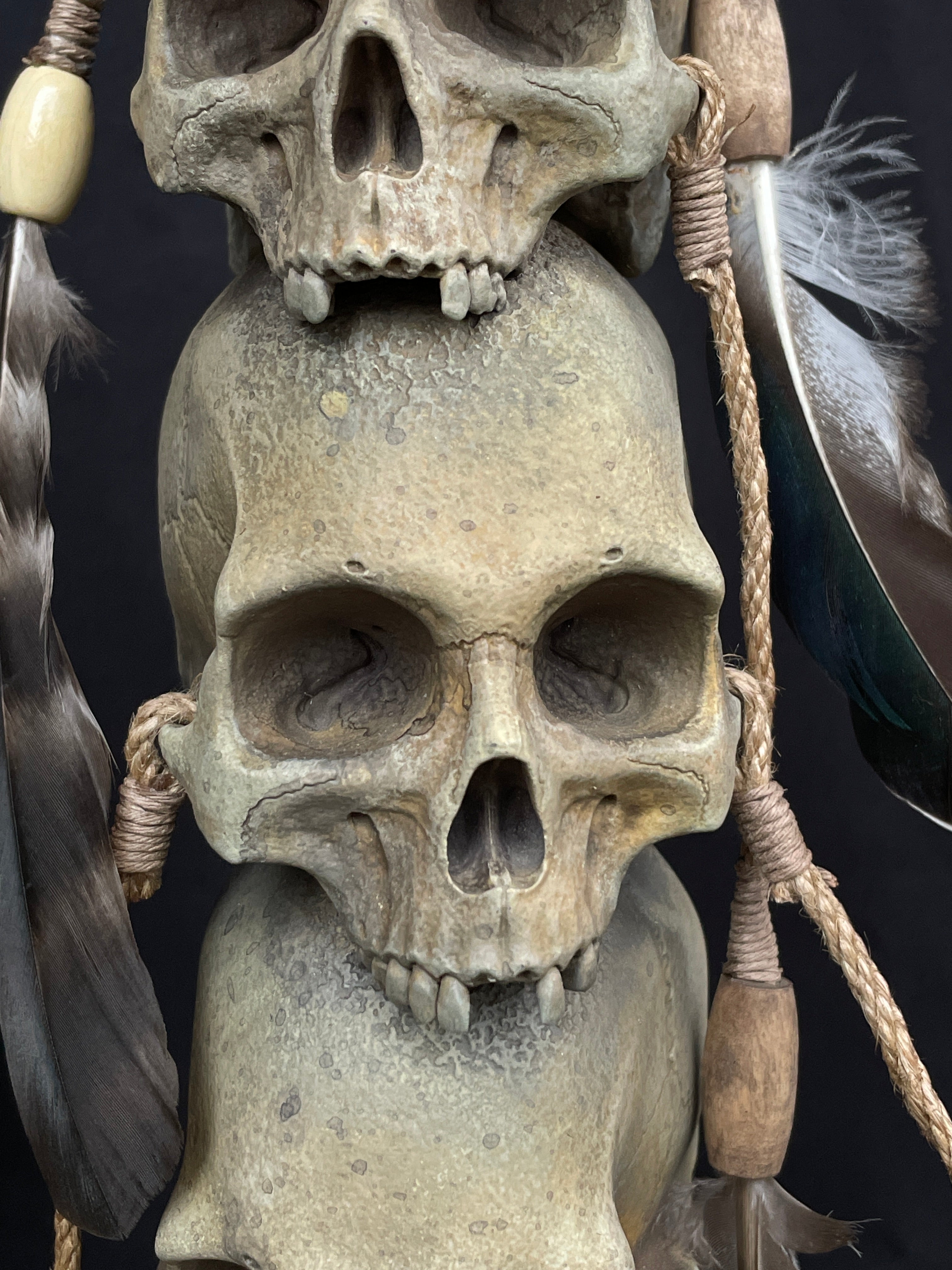 Headhunter Trophy Stacked Skulls Replica 1/2 Scale